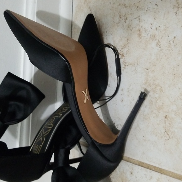 Heels Size 8 - Picture 4 of 4